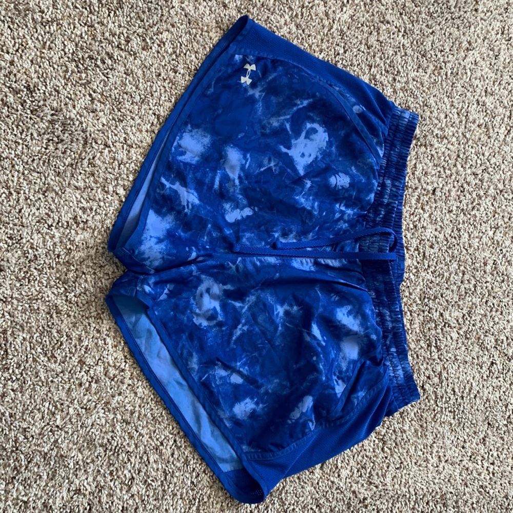 Blue athletic shorts size medium